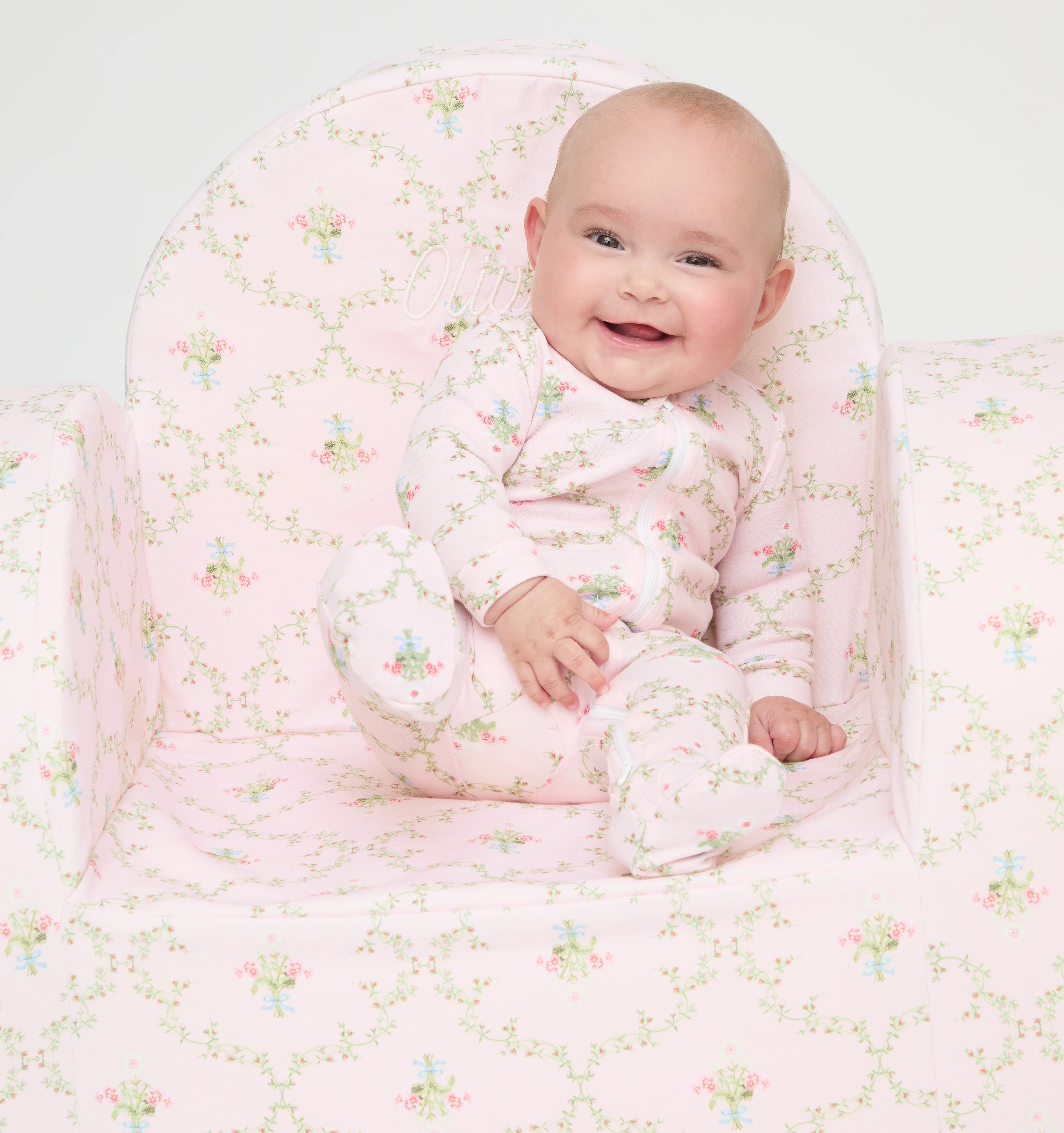 The Hill House x Nestig Hop Mini Chair - Pink Trellis - Image 2